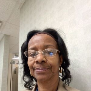 Meet your Posher, Gloria